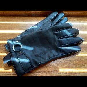 Women’s Black Leather Gloves